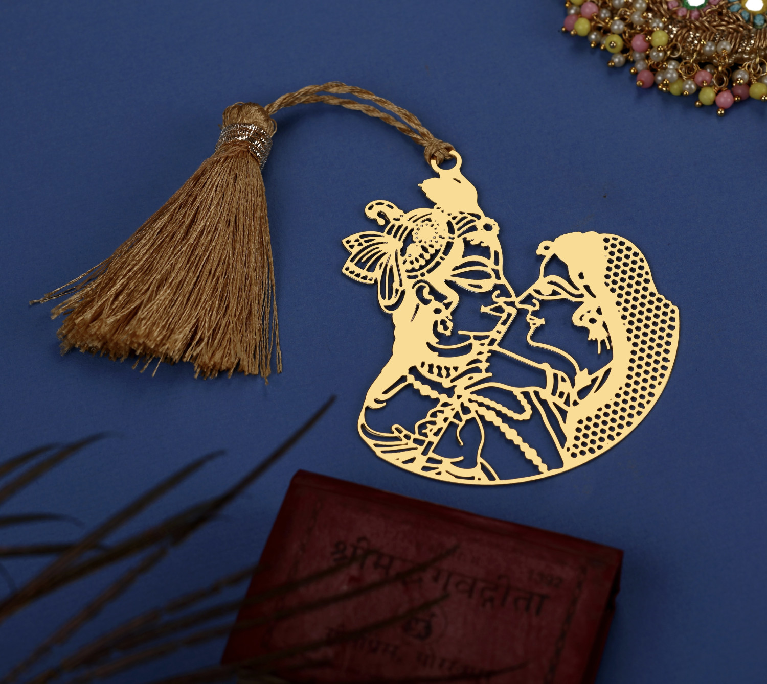 Radha Krishna Metal Bookmark , Hollow Bookmarks for Reading Enthusiasts and Gifting, Bookmark Gift Valentine's Day Appreciation Gifts